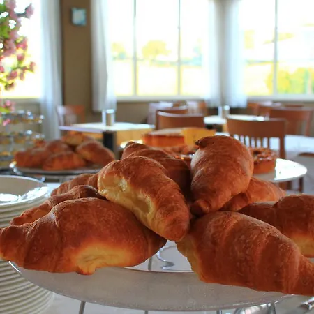 Hotel Il Parco Sul Mare & 4*