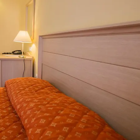 Il Parco Sul Mare & מלון 4*