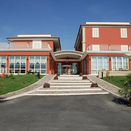 Hotel Il Parco Sul Mare & 4*