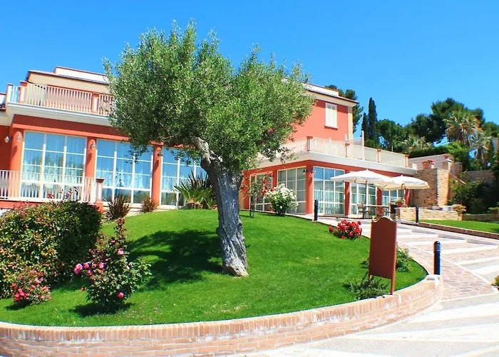 Hotell Il Parco Sul Mare & 4*
